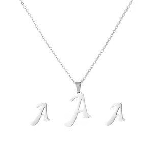 Ensemble de bijoux pendentif collier et boucles d'oreilles 26 lettres anglaises inaltérables, tendance <span class=keywords><strong>2022</strong></span>, en acier inoxydable, argent, titane et or - Product Image 1