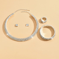 Ensemble de bijoux de mariée européen et américain très vendu - Collier à griffes en strass, boucles d'oreilles, bracelet, diadème - Accessoires en gros