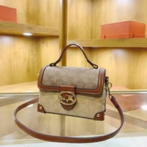 French Vintage Print Ladies' <b>Handbag</b> - <b>Small</b> square Design - Multi-functional Use - Suitable for Daily Wear - Product Image 4
