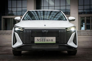 Voitures chinoises Geely, voitures automatiques de luxe bon marché, Livan S6 Pro d'occasion, essence, nouvelles berlines, 2025 à vendre - Product Image 4