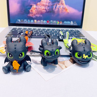 Porte-clés pendentif figurine mignonne de petit dragon volant sans dents en noir et blanc de dessin animé, écologique, pour la rentrée scolaire, vente en gros
