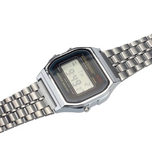 <span class=keywords><strong>Montre</strong></span> électronique numérique LED colorée lumineuse tendance pour hommes et femmes - Product Image 3