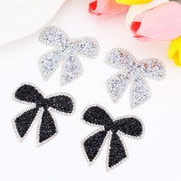 QIAO auto-adhésif Hotfix papillon en forme d'arc strass Patch verre Applique cristal autocollants pour bricolage décorations de vêtement