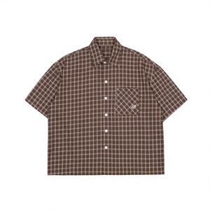 เสื้อเชิ้ตพิมพ์ลายแห้งเร็ว ผ้าโพลีเอสเตอร์/คอตตอน ซักแล้ว สำหรับวันหยุดพักผ่อน แขนสั้น สำหรับผู้ชายและผู้หญิง ผลิตโดยโรงงานเสื้อผ้าเวียดนาม รับผลิตแบบ OEM ODM - Product Image 1