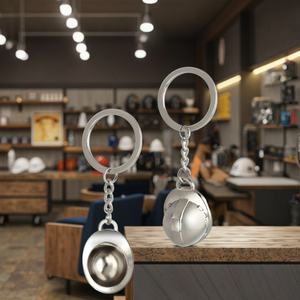 Porte-clés en forme de casque de sécurité en métal, matériau réfléchissant, mini sac à accessoires, pendentif - Product Image 6