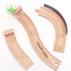 YUCI Accessoires <span class=keywords><strong>de</strong></span> train en bois éducatifs personnalisés, plusieurs voies, jouets en bois pour enfants <span class=keywords><strong>de</strong></span> 2 à 6 ans - Product Image 2