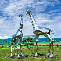 Sculpture d'animal moderne en acier inoxydable à facettes géométriques, statue métallique personnalisée à faible polyvalence pour l'art public extérieur