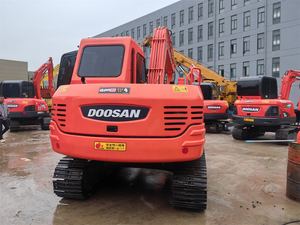 Excavatrice sur chenilles Doosan DH80 d'occasion, peu utilisée, mini-pelle hydraulique compacte pour travaux municipaux et agricoles - Product Image 2