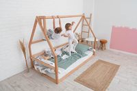 Lit au sol en bois Montessori scandinave pour tout-petits et enfants, taille King, cadre bas, peinture à base d'eau, aucun sommier requis