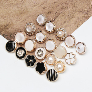 Bouton en cristal <span class=keywords><strong>de</strong></span> haute qualité, boutons <span class=keywords><strong>de</strong></span> coquille <span class=keywords><strong>de</strong></span> bouton en diamant, vente en gros - Product Image 6