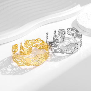 Pulsera Abierta de Acero Inoxidable, Anillo de Plata y Oro, Joyería de Moda Unisex, Diseño de Malla Metálica con Patrón de Ondas - Product Image 2