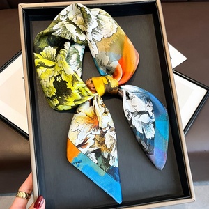 [Al por mayor] Pañuelo <span class=keywords><strong>de</strong></span> seda <span class=keywords><strong>de</strong></span> morera con estampado animal para mujer, <span class=keywords><strong>de</strong></span> Hangzhou, 70 cm cuadrado, estilo coreano, chal y bufanda <span class=keywords><strong>de</strong></span> plumas para otoño - Product Image 6