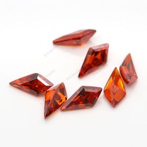 Gemme sintetiche CZ tagliate a macchina all'ingrosso rosa sciolto/<span class=keywords><strong>acquamarina</strong></span>/pietra preziosa di zirconi cubici a forma di aquilone <span class=keywords><strong>Color</strong></span> smeraldo per gioielli - Product Image 4