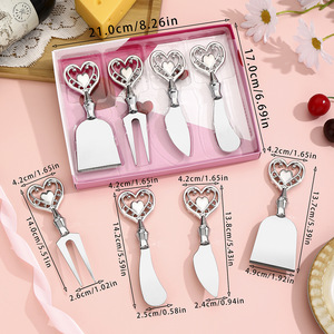 Ensemble de couteaux à fromage en forme de cœur, acier inoxydable, 4 pièces, couverts de cuisine, outils de service pour le beurre et les desserts - Product Image 1