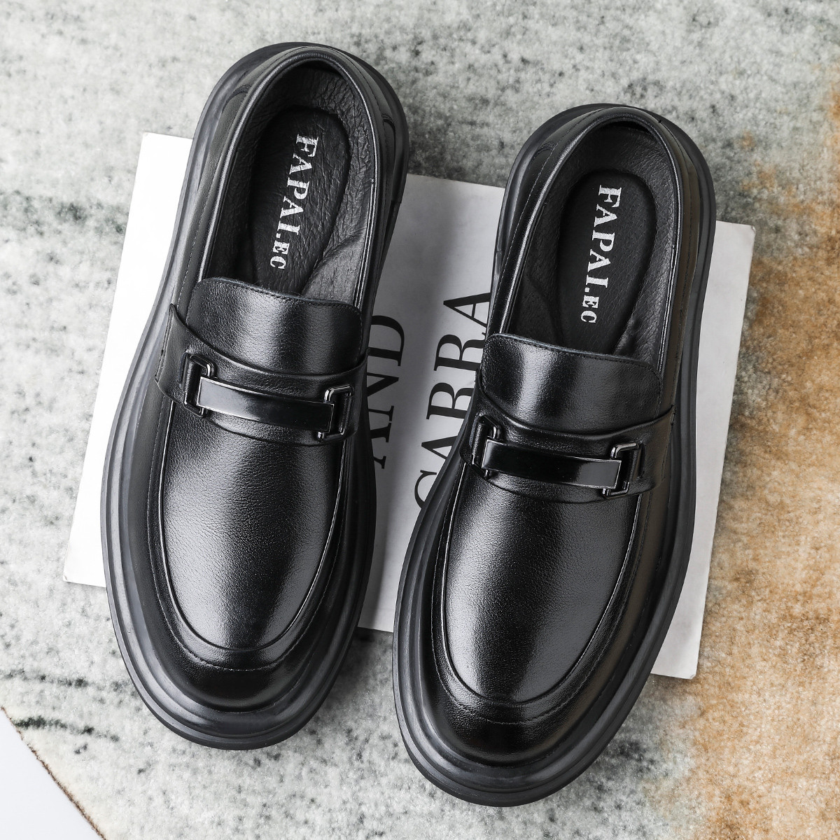 Noir, style toutes saisons (cuir de vachette pleine fleur)