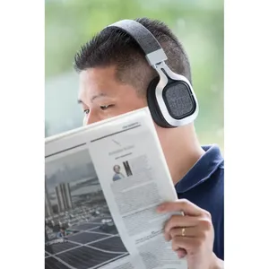 Mercancía personalizada de auriculares Vogue - Product Image 4