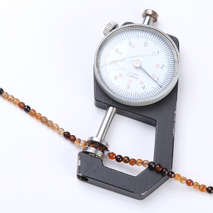 Perles de pierres précieuses naturelles, polies, taille brillante, carrées, étoiles, perles de diamant à changement de couleur en rouge, vert, orange, bleu, jade, hauteur de 8 mm - Product Image 2