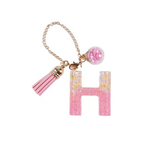 Porte-clés personnalisé avec alphabet en pompon rose, lettre en résine florale, chaîne dorée, élégant, mignon, durable, décoration suspendue - Product Image 6