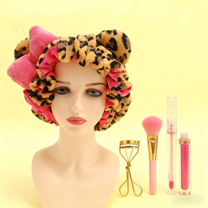 Cheetah Pattern Moda Furry Bonnet Satin Kid Double Layer Bonnet com orelhas - Product Image 1