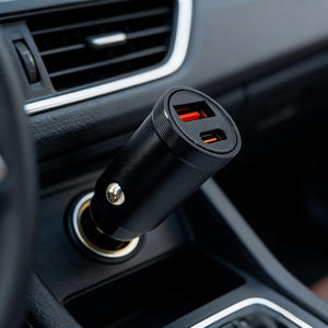 Cargador de Coche PD Confiable, Cargador Rápido de Coche con Doble Puerto USB C + USB <span class=keywords><strong>A</strong></span> y Chip IC Inteligente - Product Image 3