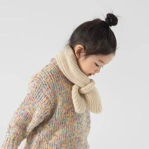 Bufanda de lana tejida para bebés, accesorio cálido de invierno de color sólido para salidas infantiles - Product Image 4