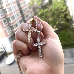 Gioielli di moda Hip Hop <span class=keywords><strong>oro</strong></span> pieno di <span class=keywords><strong>collana</strong></span> <span class=keywords><strong>croce</strong></span> <span class=keywords><strong>con</strong></span> diamanti <span class=keywords><strong>collana</strong></span> <span class=keywords><strong>con</strong></span> <span class=keywords><strong>croce</strong></span> in <span class=keywords><strong>oro</strong></span> <span class=keywords><strong>collana</strong></span> <span class=keywords><strong>croce</strong></span> in <span class=keywords><strong>oro</strong></span> <span class=keywords><strong>collana</strong></span> portafortuna da donna - Product Image 3