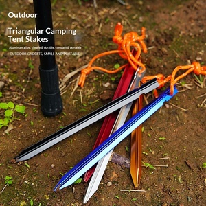Pala Triangular de Aleación de Aluminio de 18 cm para Camping, Accesorio para Exteriores Resistente al Viento con Toldo Reforzado y Cuerda, Color Plateado - Product Image 3