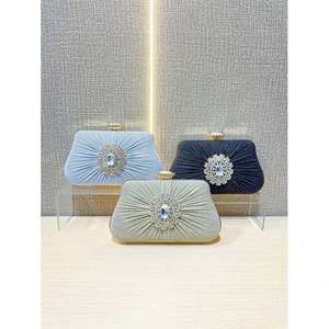 Bolsa de Mão Clutch para Mulheres, Bolsa de Festa Brilhante com Corrente de Strass para Casamento e Eventos - Product Image 3