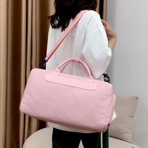 Sac de voyage personnalisé et durable pour femme, sac de sport imperméable, sac de week-end, sac bandoulière, sac de gym pour activités de plein air – Vente en gros - Product Image 6
