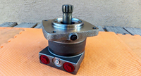Moteur hydraulique 6657024 6649128 6681605 pour chargeuse compacte 645 653 742 743 751 753 Pièces de machines de construction