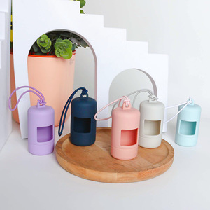 Distributeur de sacs à déjections pour animaux de compagnie portable, coloré, pratique, réutilisable et durable - Product Image 2