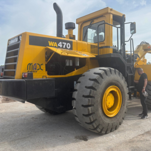 Chargeur frontal Komatsu WA470 en parfait état utilisé avec un prix compétitif capacité de charge de 4 tonnes fournisseur direct livraison mondiale offerte - Product Image 1