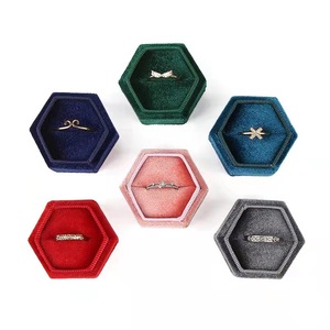 luxury Hexagonal Velvet Necklace Box Jewelry Box Custom logo