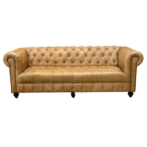 โซฟาเชสเตอร์ฟิลด์ 3 ที่นั่ง คลาสสิก หนังแท้ เฟอร์นิเจอร์บ้าน โซฟาบุผ้าแบบลึก ดีไซน์หรูหราสำหรับห้องนั่งเล่น ดีไซน์พรีเมียม - Product Image 3
