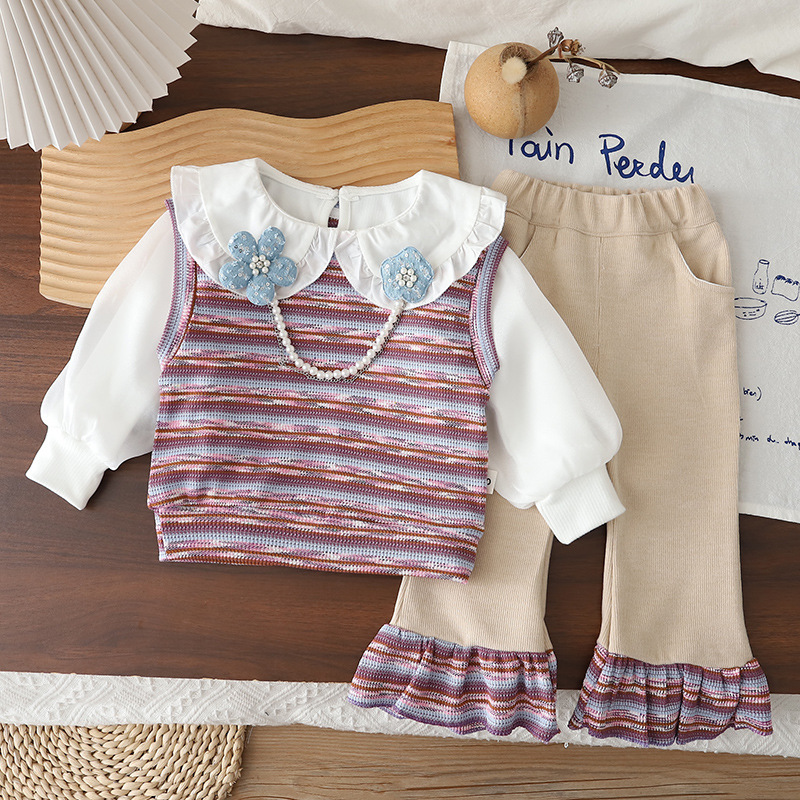 Ensemble trois pièces pour femme, 3 District 7, rayures colorées, rouge violacé.