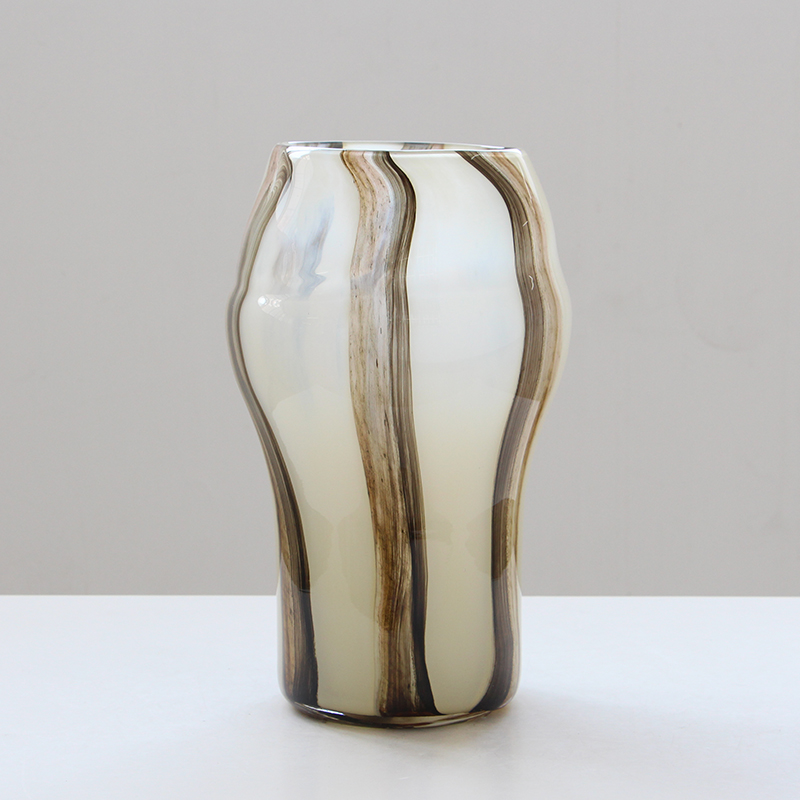 Dia 23 x H 37 cm (Dia 9.1 x H 14.6 inch)