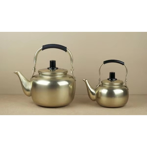 Compre un juego de 2 teteras con mango metálico artesanal y duradero, estilo árabe, hechas a mano, para preparar té y café. - Product Image 5