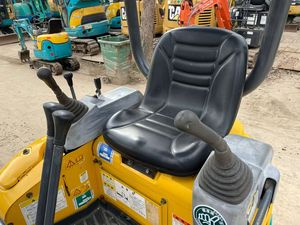Mini-excavatrice Kubota U17 d'occasion, 1,57 tonne, compacte, à chenilles, pour travaux agricoles et de construction - Product Image 5