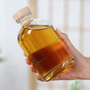 Bouteilles d'alcool en <span class=keywords><strong>verre</strong></span> transparent 100ml 250ml 500ml Couvercles en liège pour le brassage à la maison pour les boissons <span class=keywords><strong>Limoncello</strong></span> Liqueurs Alcools Approvisionnement en vrac - Product Image 3