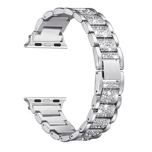 Nuovo bellissimo cinturino classico per orologio intelligente in metallo con tre perline in acciaio inossidabile con cinturino a catena diamantata per Apple Watch