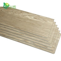 Revêtement de sol de luxe Revêtement de sol stratifié à l'aspect bois Revêtement de sol imperméable en vinyle SPC de 4mm 5mm