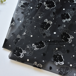 Tessuto personalizzato floccato in Tulle Mesh <span class=keywords><strong>stampa</strong></span> lamina di tessuto in Tulle floccato con rosa per abiti - Product Image 5