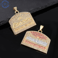 Collier pendentif arche de mosquée en laiton plaqué or 18 carats, mosaïque rouge et blanche, design géométrique islamique