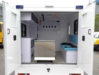 Ambulance Isuzu 4x4 tout-terrain, unité de soins intensifs mobile, véhicule de secours médical 4x4 pour terrains accidentés et zones éloignées