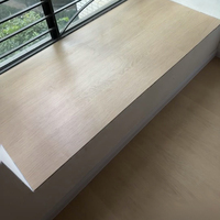 4mm 7mm Umweltfreundlicher SPC Holzoptik-Bodenbelag Nutzschicht Klicksystem Wasserdicht für Innenbereich Wohnung Schule Modernes Design