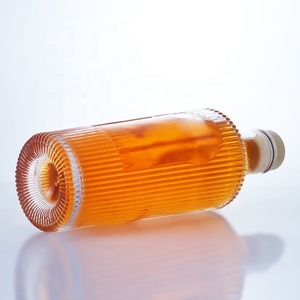 Vente en gros d'étiquette personnalisable bouteille en verre de 500ml 700ml 750ml Gin Whisky Rhum Tequila Vodka bouteille en verre avec liège - Product Image 3