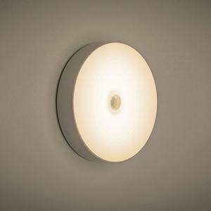 Lámpara Nocturna Inteligente con Sensor de Movimiento LED, Recargable, 6 LED Redondos Blancos, Pequeña Luz Nocturna para Gabinete - Product Image 1