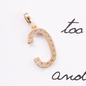 Collar con inicial de oro y diamantes de 10k - Product Image 2