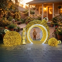 Outdoor-Weihnachtsdekoration 3D LED Riesiger Kugelbogen Motiv-Licht Warmweiß Wasserdicht Gold-Kugel-Set für Einkaufszentrum-Eingang