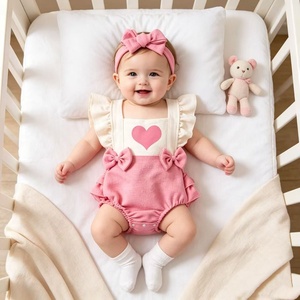 Ensemble 2 pièces pour bébés filles, motif nœud 'Love', manches volantées, tenue d'été avec débardeur dos croisé et short, vêtements pour enfants - Product Image 3